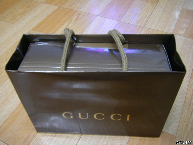 幫朋友開箱文!!!GUCCI (112716 A0V1G ) 巧克力色真皮皮夾!
