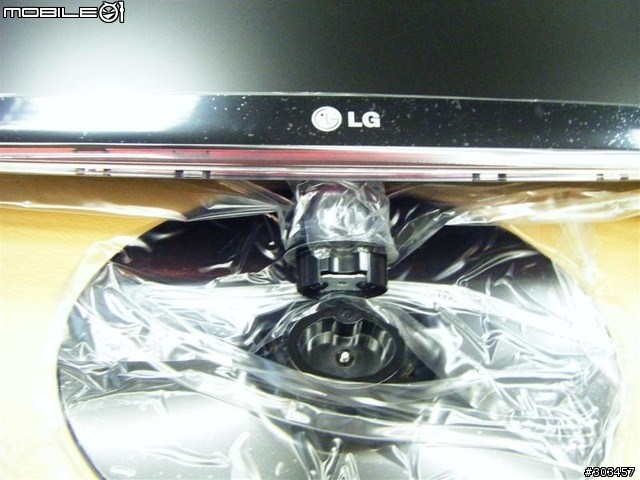 [正妹] LG 開箱文  W2261VP-PFV 美型系列液晶螢幕