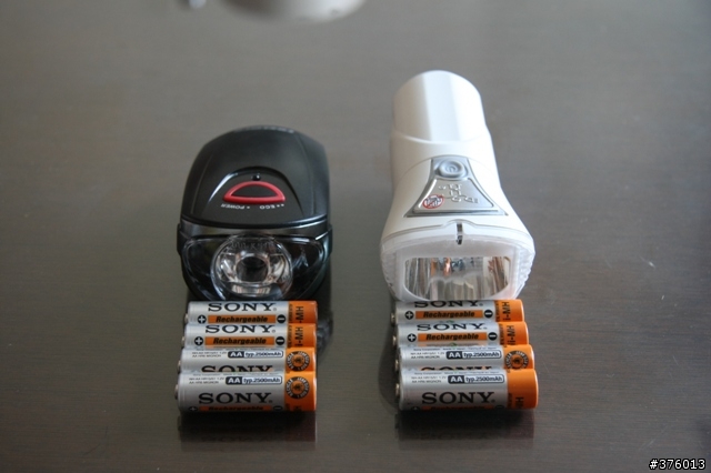 國產之光M1+與德國老牌LS740專用車燈2強大對決