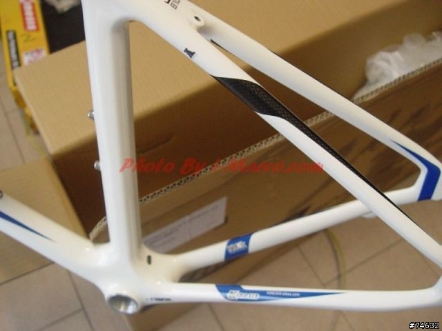 [分享]你喜歡黑武士還是白面書生??Kinesis KR-810及KT-610定裝分享