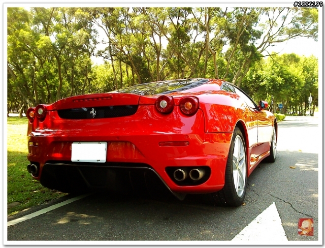 Ferrari F430潛入新竹金山寺