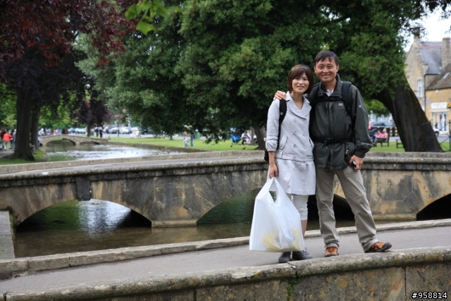 [分享]騎著單車陶醉在英國浪漫小鎮:Bourton-on-the-water