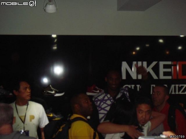 2009 Kobe Bryant 快閃全紀錄@ NIKE iD Store