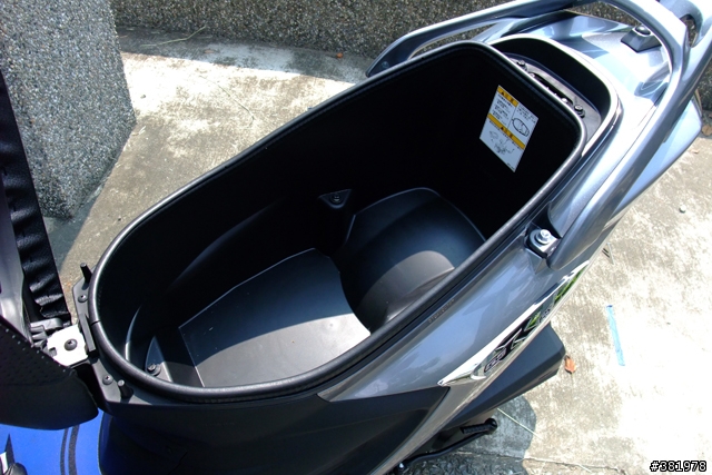 SUZUKI新舊世代的交替，新入的GSR Fi及過往的星艦