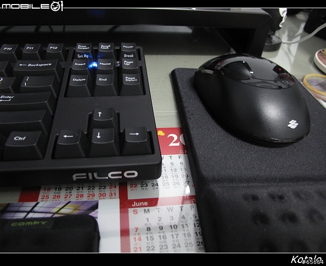 [開箱]就是那個光~微軟藍光無線滑鼠5000 Wireless Mouse 5000!