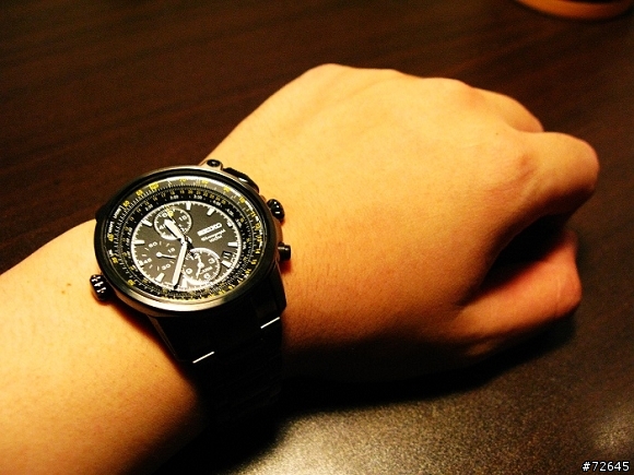 [開箱]我的第二支SEIKO，黑精靈航空計時碼錶