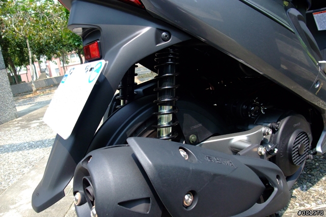 SUZUKI新舊世代的交替，新入的GSR Fi及過往的星艦