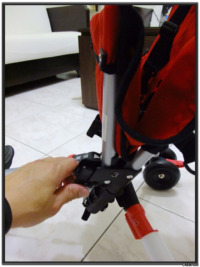 [開箱]小紅跑車-SYNCON A-KIDS 新銳摺疊三輪車