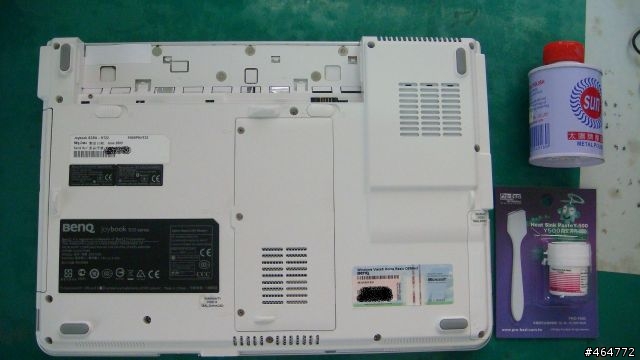 [開箱文] BenQ S33W-HT22