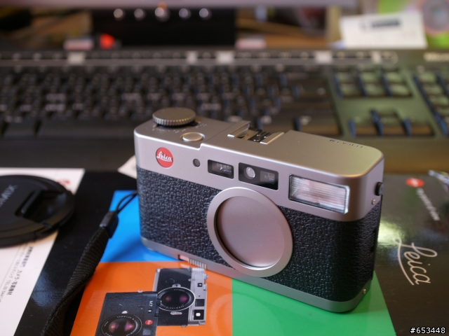 老婆相中的傻瓜相機-LEICA CM