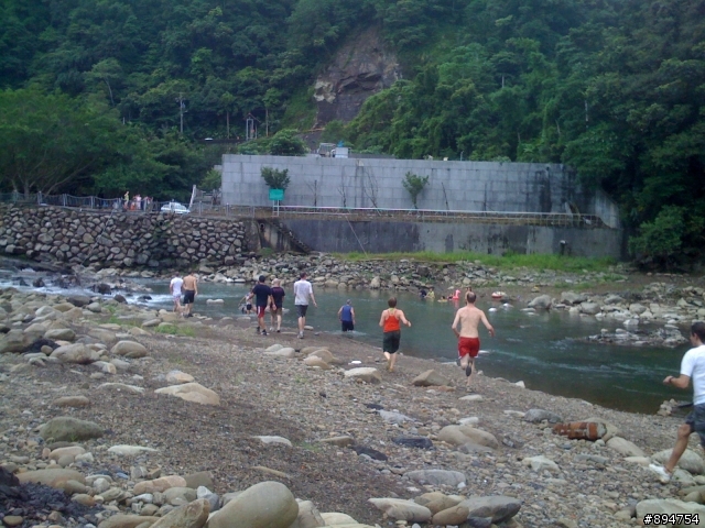 【周年慶活動圓滿結束】2009-07-25(六)坪林戲水烤肉