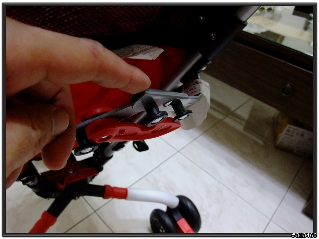 [開箱]小紅跑車-SYNCON A-KIDS 新銳摺疊三輪車