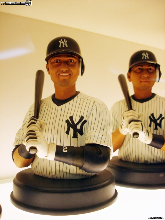 [偷拍]去一趟新店的Qman總公司取貨，發現Qman規劃明年MLB的胸像產品!!+[開箱]Qman松井秀喜