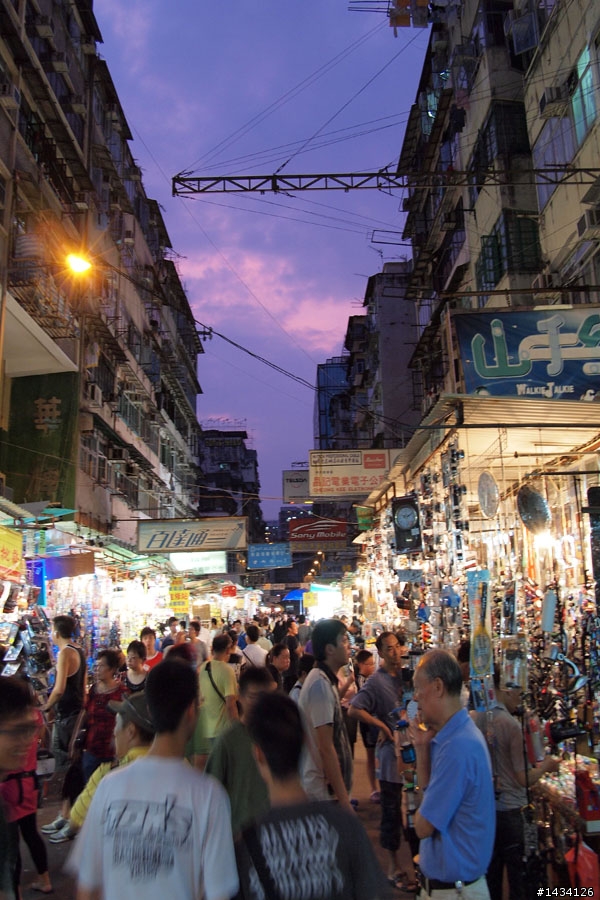 E-P1  in hong kong evening(17mm/2.8)