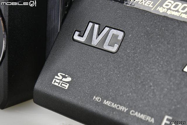 [TD看影像]JVC記憶卡型高畫質Everio X雙功能攝錄影機GZ-X900TW