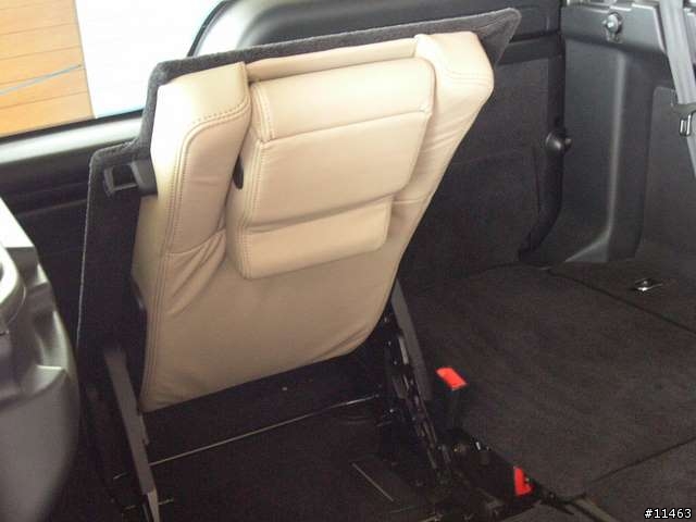 [偽開箱] 真正坐七個大人 LSUV:  LR Discovery 3