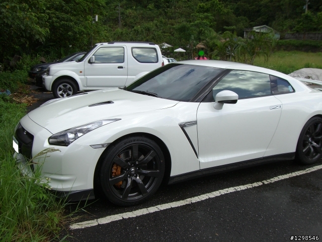 莫內巧遇戰神 GTR R35