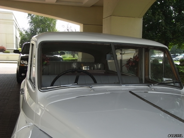 Hyatt 的 左駕古董 Rolls-Royce