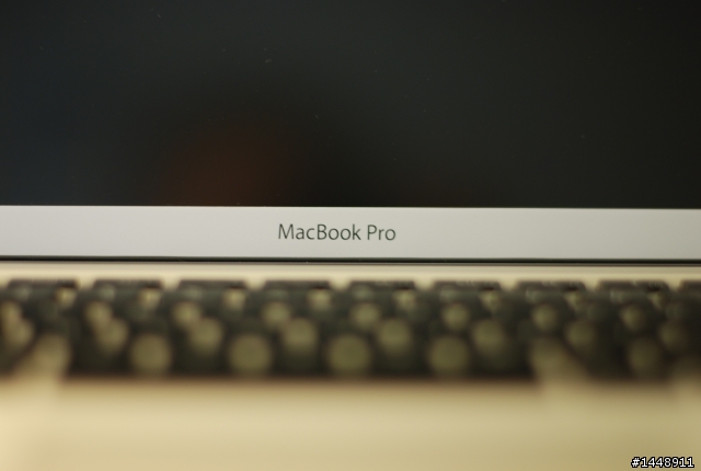 熱騰騰~MacBook Pro 15" 霧面螢幕  開箱囉!!! (Updated 更新)