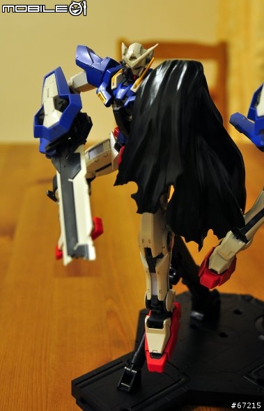 [真的是傷眼的分享] 天使的進化: 1/100 Gundam Exia V.S. MG Gundam Exia (圖多)