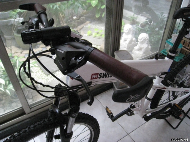 颱風夜要做什麼？簡單分享新手我朋友 HUMMER SWISSBIKE 極度不專業半開箱文