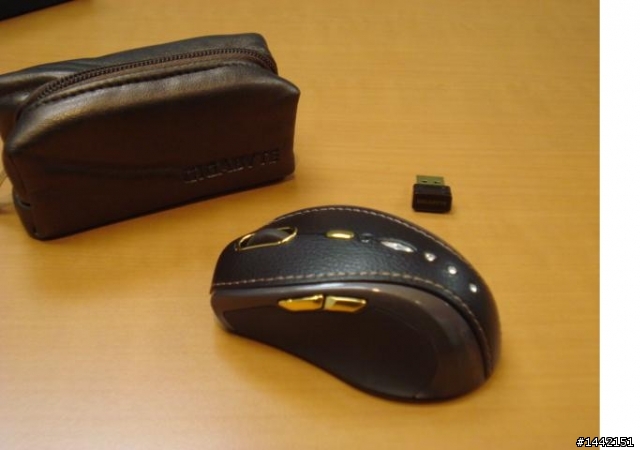 [心得]水晶皮革鍍K金 送禮自用兩相宜 ~ 技嘉GM-M7800S無線雷射滑鼠