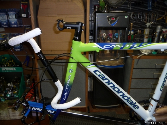09年 cannondale日本拉回的 caad9 水瓦斯車隊版本