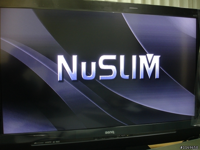 [[開箱]]NuSLIM AV620 RM播放盒