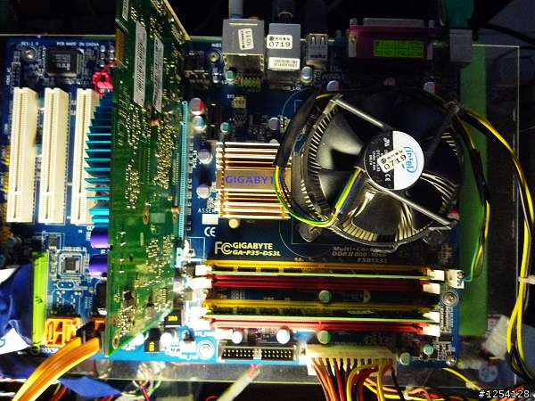 [開箱文] Creative X-Fi Titanium Fatal1ty Champion Series (PCI-E)