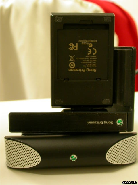 [開箱分享]Sony Ericsson MS410 扣式喇叭座(9/2新增合體照)