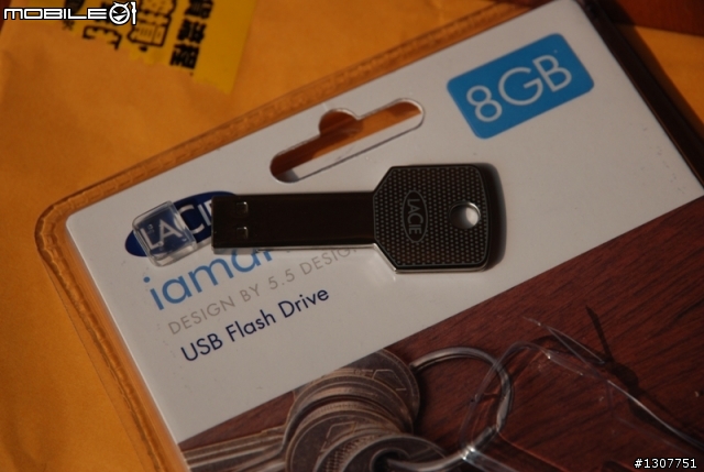 LACIE [iamakey] 8G 開箱
