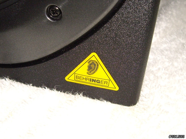 [開箱]重裝30公斤、主動式 監聽喇叭 BEHRINGER B3031A