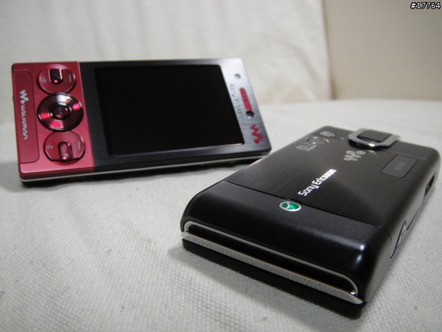『金屬 誘紅 』Sony Ericsson W705/R 熱情登場