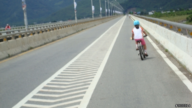 2009年8月初之4天3夜宜花東親子單車之旅之後段被颱風中斷遊記...(圖多)