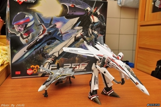 [共襄盛舉] 超時空要塞F  VF-25骷髏小隊! 出擊!!!!