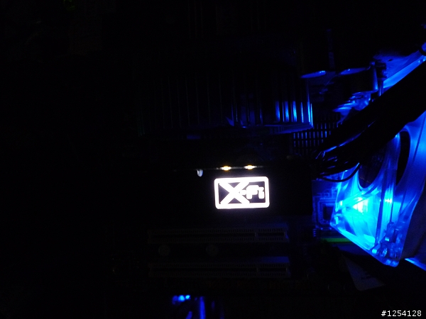 [開箱文] Creative X-Fi Titanium Fatal1ty Champion Series (PCI-E)