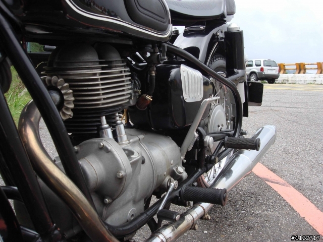 老酒新開 BMW R27