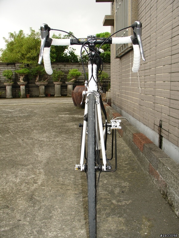 上個禮拜購入的JAMIS公路車