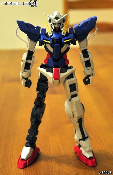 [真的是傷眼的分享] 天使的進化: 1/100 Gundam Exia V.S. MG Gundam Exia (圖多)