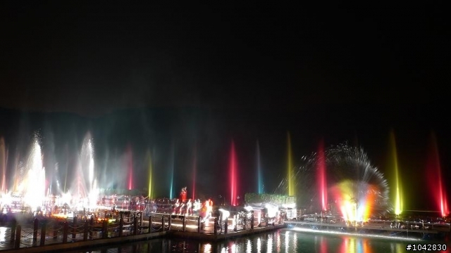 LX3....花蓮鯉魚潭水舞