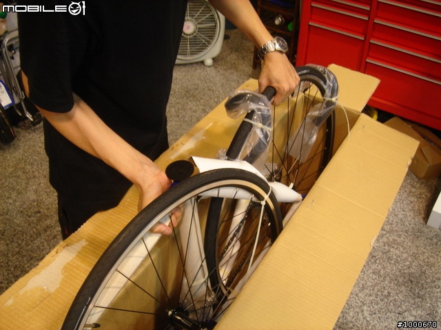 [今天換我來開箱]GIOS的入門鋼管 GIOS AIRONE開箱分享(圖多 同場加映卡踏卡鞋)