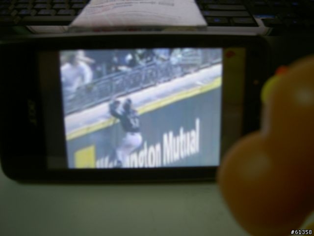遲來的開箱文 我的F900 with Wii