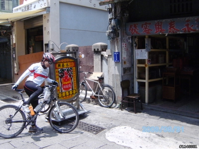 【路線】台南府城古蹟美食巡禮~破百歡樂騎