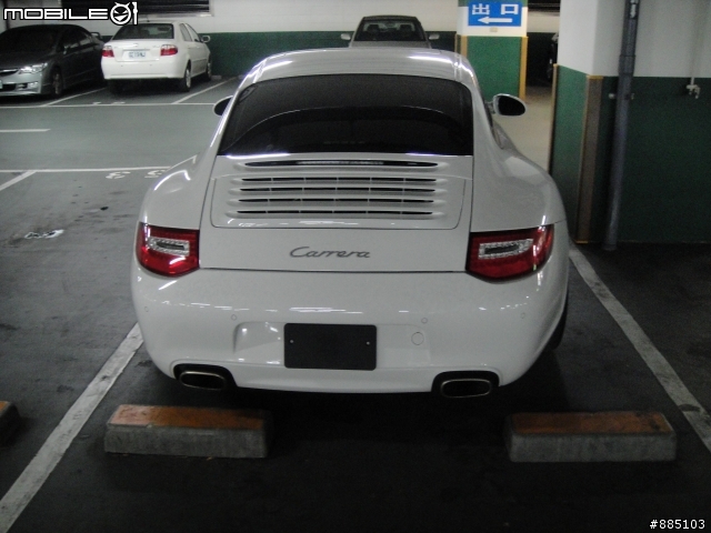 遇上Porsche 911 Carrera