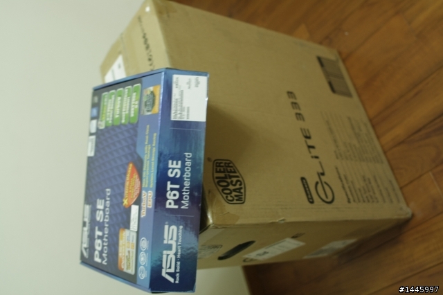 本來組i7不打算開箱文...看大家都開箱i7...來湊一腳