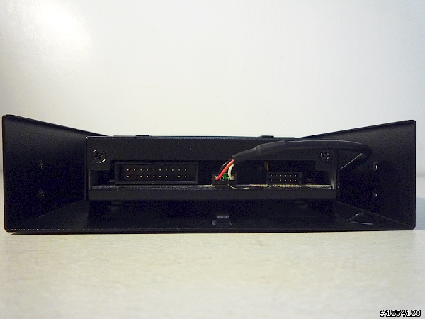 [開箱文] Creative X-Fi Titanium Fatal1ty Champion Series (PCI-E)