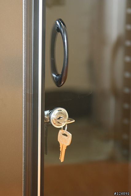 [不專業開箱] 買新家等無敵兔 - 數位面板電子防潮箱
