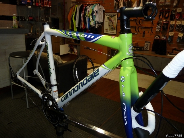 09年 cannondale日本拉回的 caad9 水瓦斯車隊版本