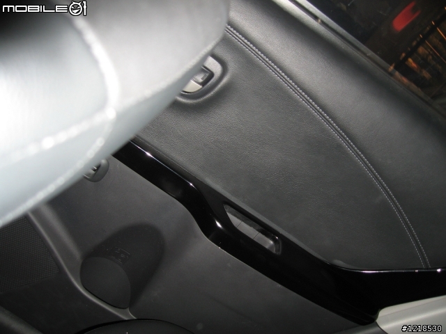 [yaris 遲到快3年之開箱][PO文已完成]