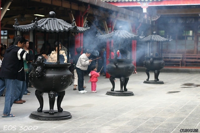 也來蓋大樓~ 我的第一台DSLR--Canon EOS 300D